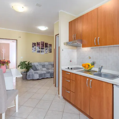 Apartment Bruna Mit Parkplatz, In Strandnaehe